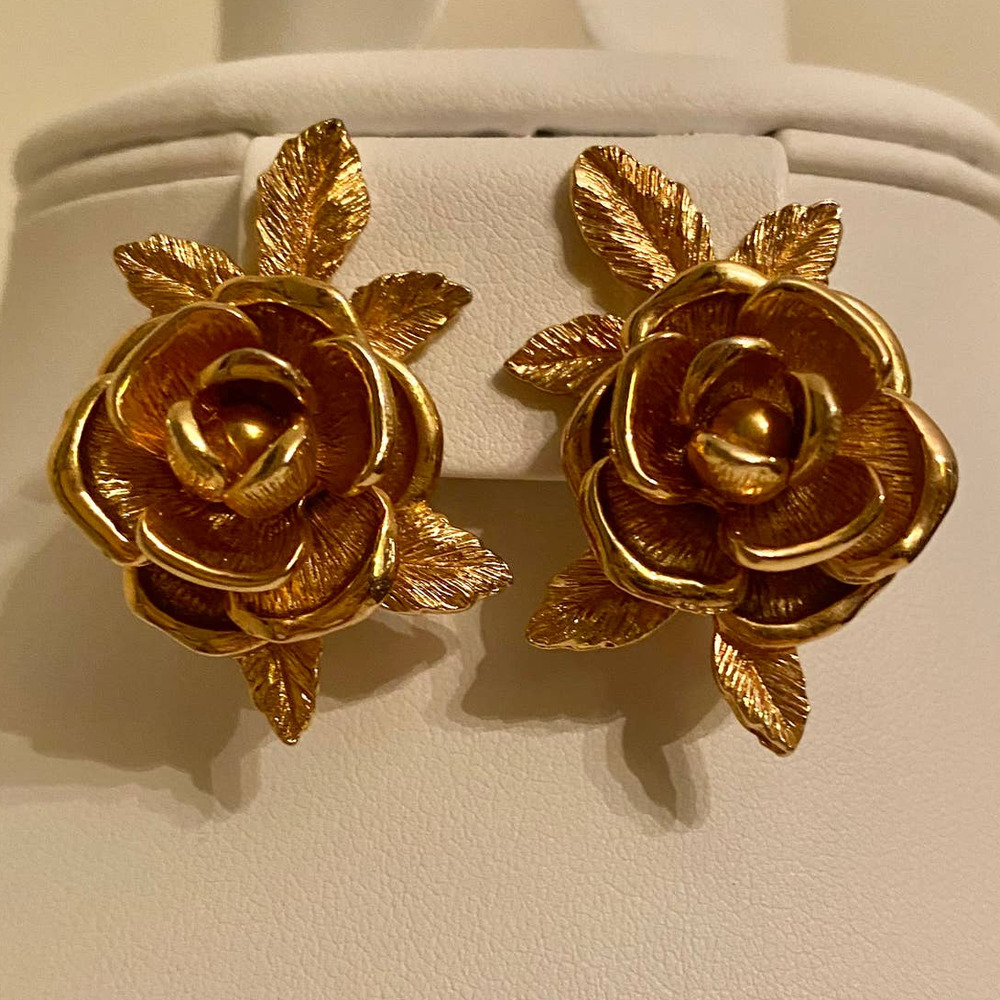 Vintage American Beauty Rose Clip On Earrings Sarah Coventry MCM 60s Sarah Cov - Picture 4 of 6